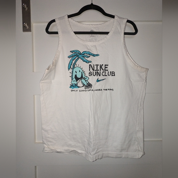 Nike Sun club white tank top size large 22x26